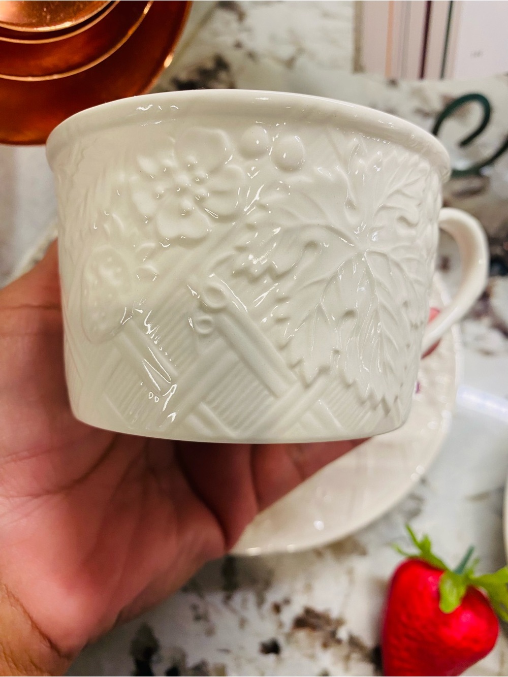 Mikasa White Countryside Pattern - set of 4